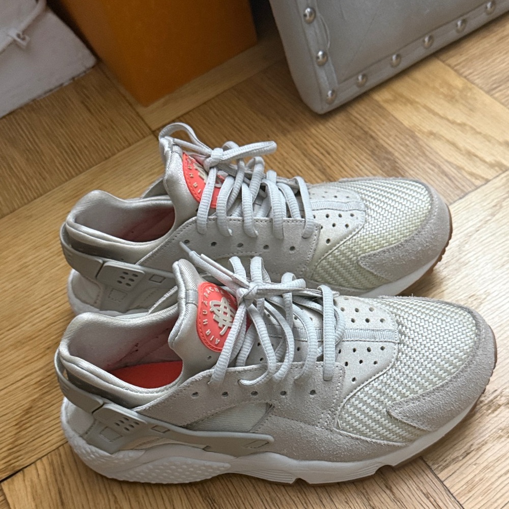 Nike Huarache Sneakers